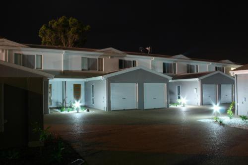 Alexandra Apartments Bundaberg Bagian luar foto