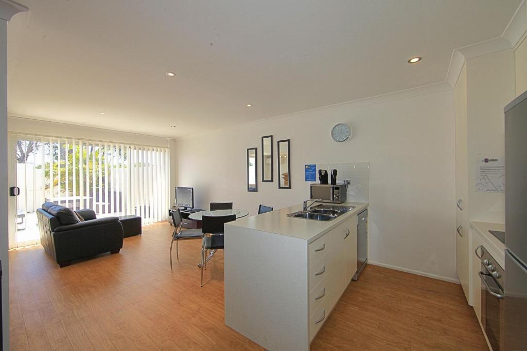 Alexandra Apartments Bundaberg Bagian luar foto