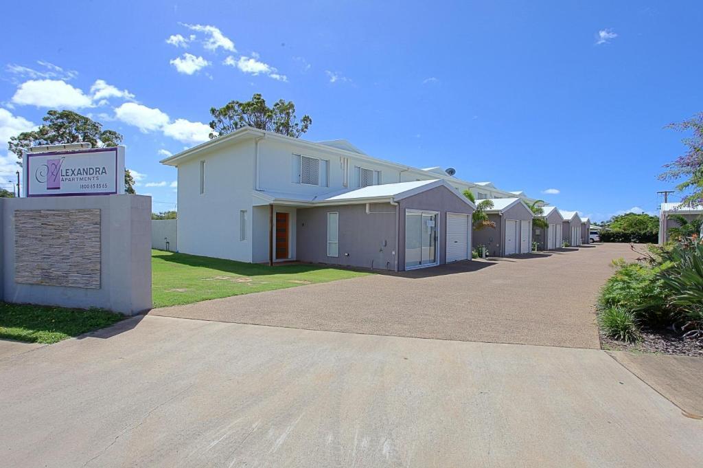 Alexandra Apartments Bundaberg Bagian luar foto