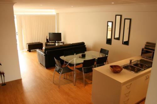 Alexandra Apartments Bundaberg Bagian luar foto